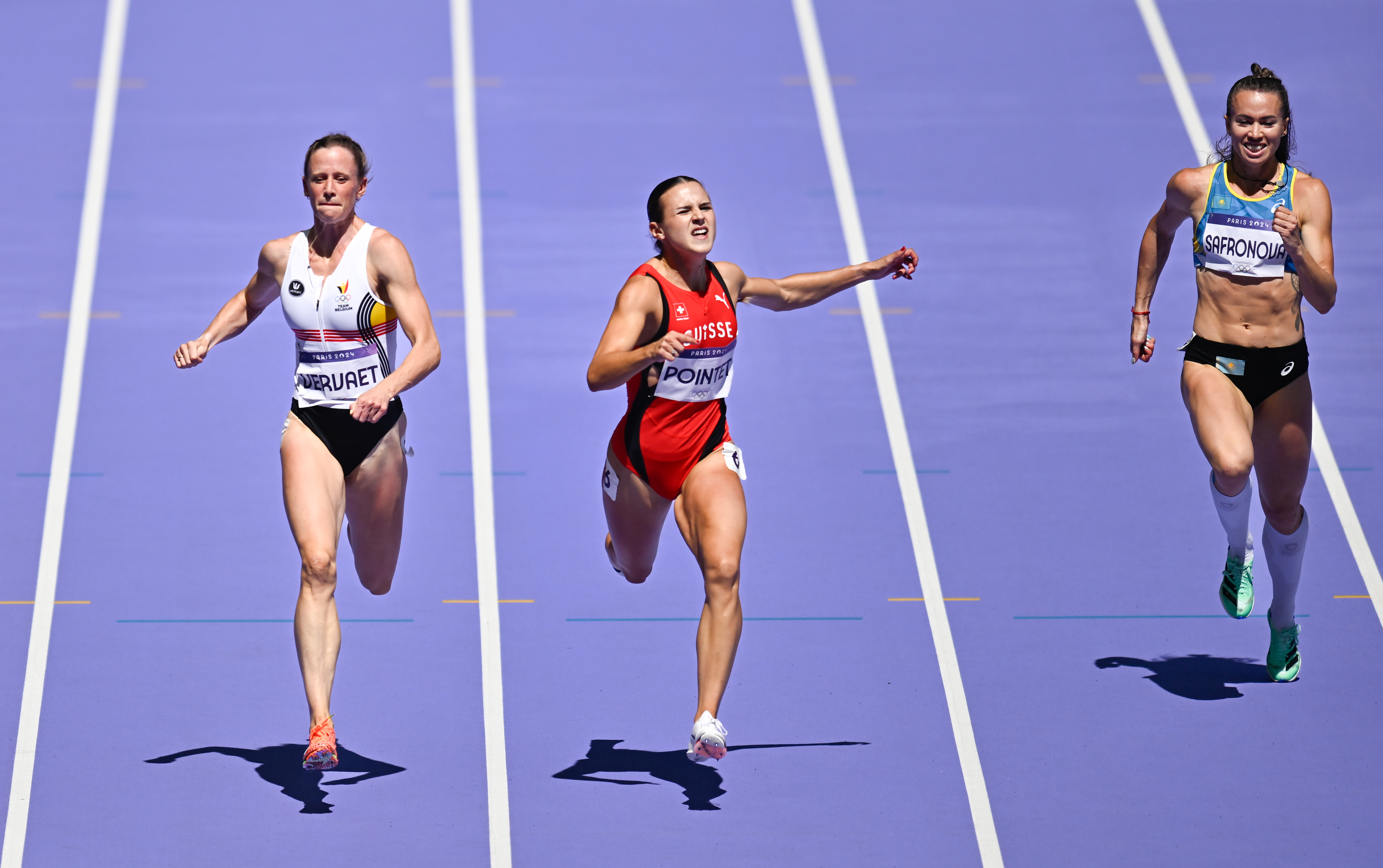 Belgian athlete Imke Vervaet (L) pictured in action during the Women's 200m repechage of the athletics competition at the Paris 2024 Olympic Games, on Monday 05 August 2024 in Paris, France. The Games of the XXXIII Olympiad are taking place in Paris from 26 July to 11 August. The Belgian delegation counts 165 athletes competing in 21 sports. BELGA PHOTO DIRK WAEM